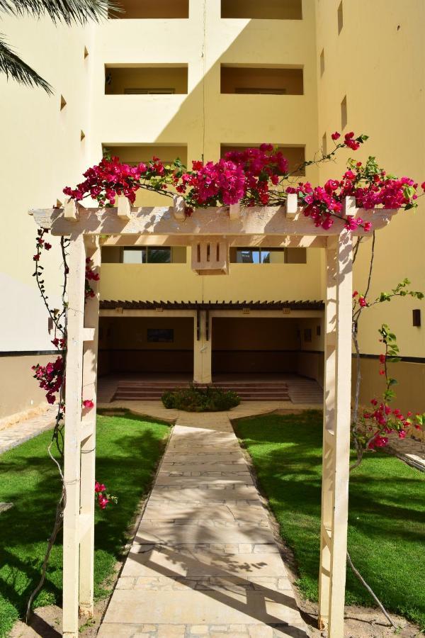 Comfortable Studio In Hotel Karma With Private Beach And Pools Family Only Or Female 洪加達 外观 照片